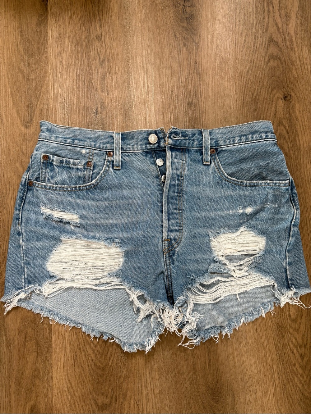 Levi’s Women Shorts Size 31